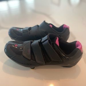 Women’s Spirita Cycling Shoes size 9
